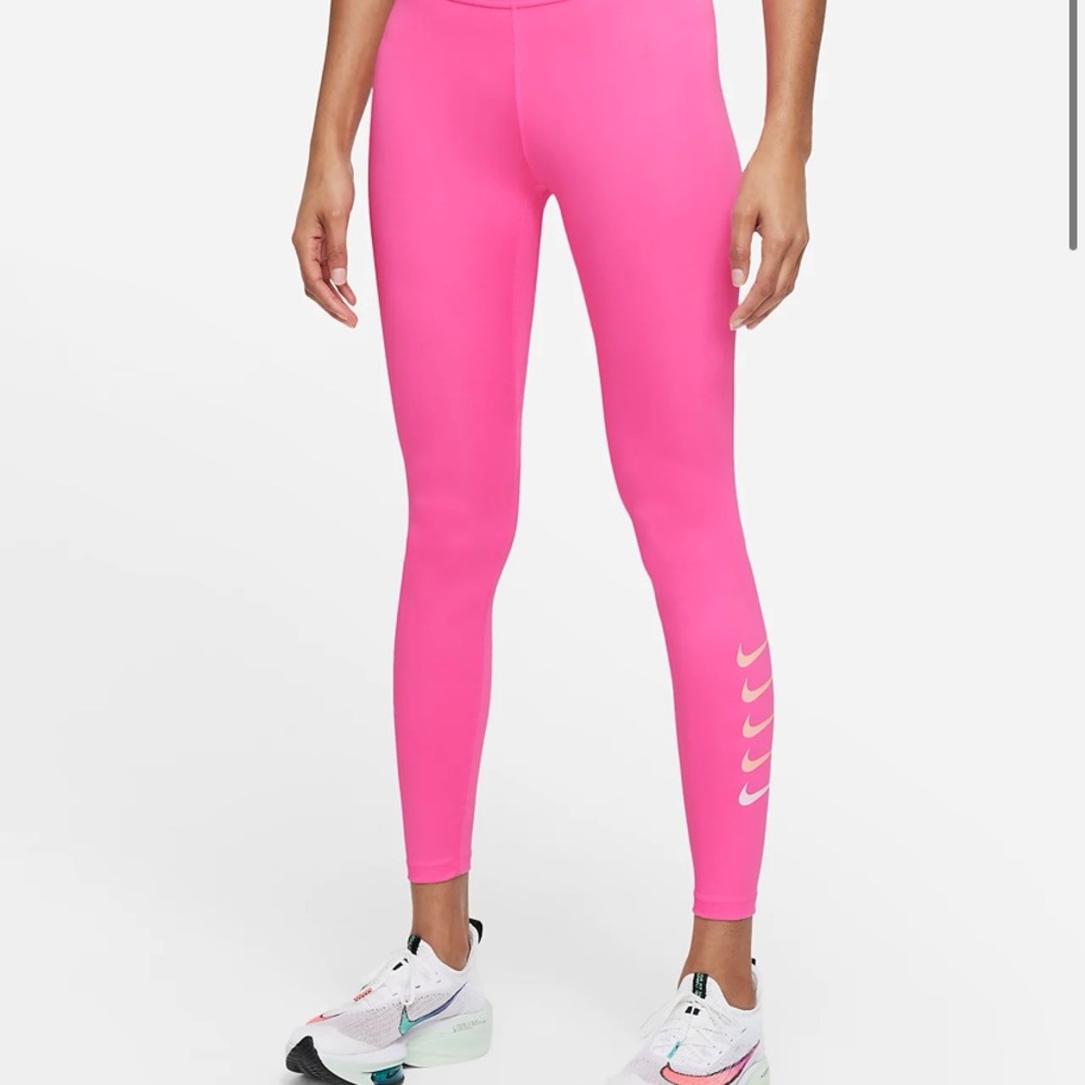 Nike Swoosh Leggings✨